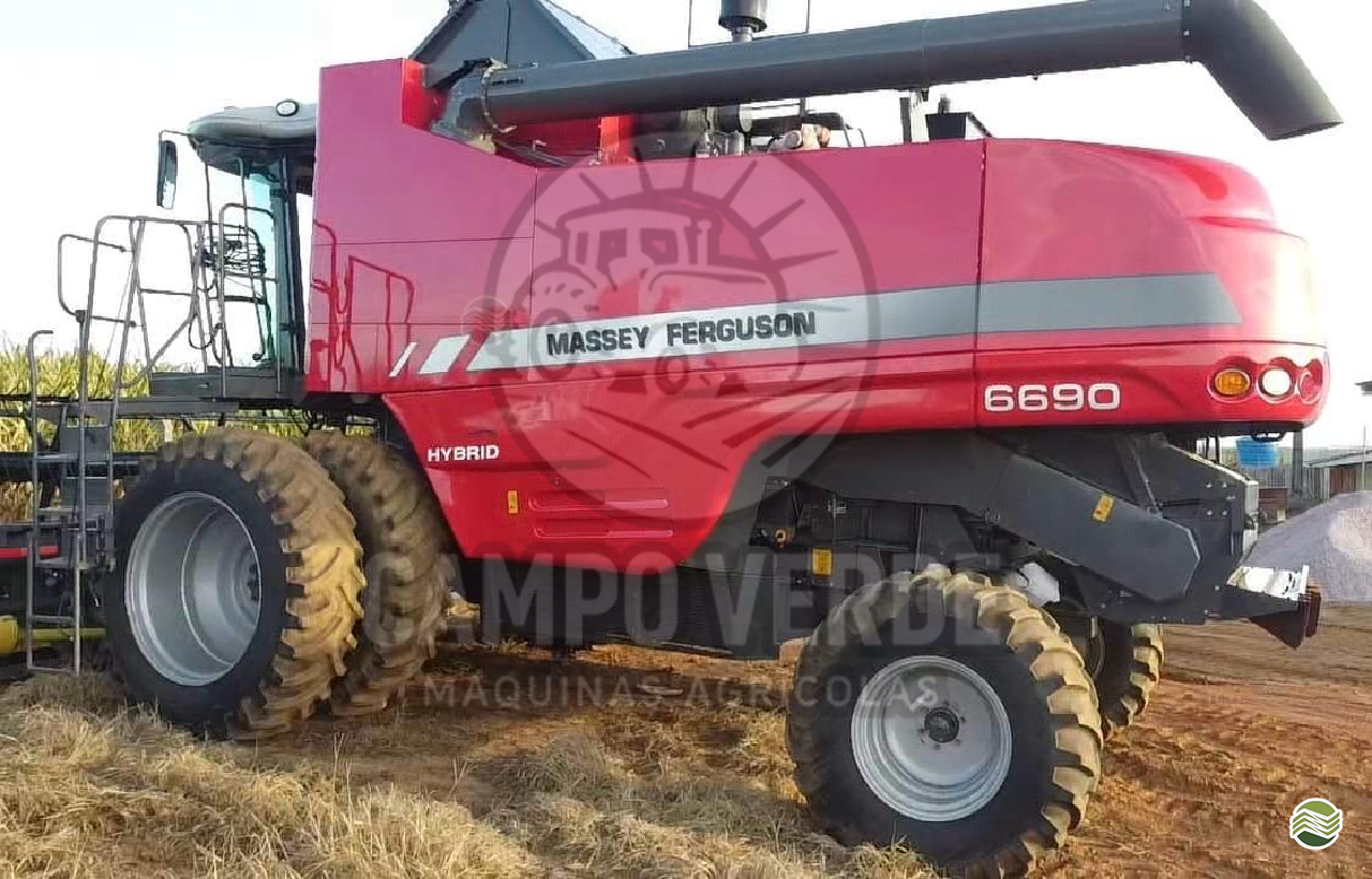 COLHEITADEIRA MASSEY FERGUSON MF 6690 Campo Verde Máquinas Agrícolas CAMPO VERDE MATO GROSSO MT